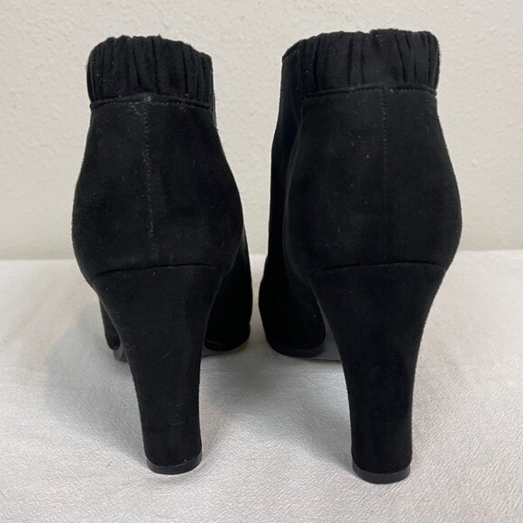 Sam & Libby Black Vegan Suede Heeled Booties 6.5 - Picture 3 of 8